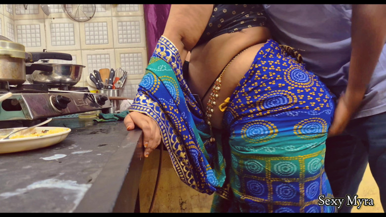 Your_Suman: Ghar Ki Nayi Chachi Ki Randi Wala Chut