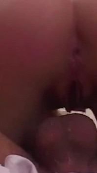 Si blonde yang menawan menuntut penembusan berganda dubur bertiga dan cowgirl menunggang