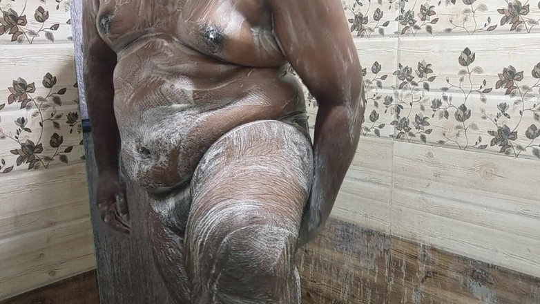 Fapidontmind: Romantic Dance with Bathing Show
