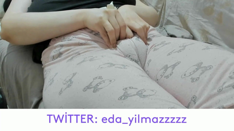 bigass_sexy_bigboobs: Cameltoe - geschwollene muschi - geschwollene muschi - große muschi - türkische MILF - türkischer...