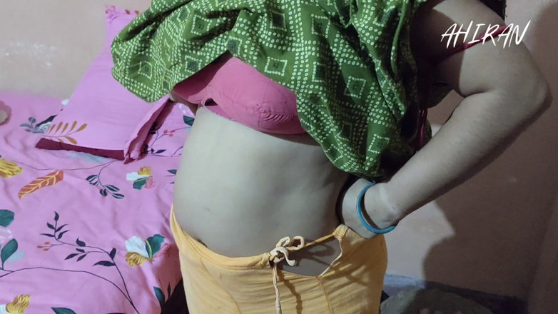 Aahan Ahiran: Boy and Girl Forplay in Bedroom!