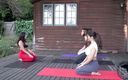 Tommy Wood XXX: Heta swingers orgie med flexibel yoga fyrkant trukait &amp;amp;yogagudinna