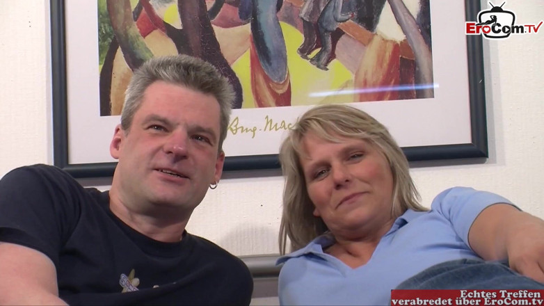 EroCom: Reife deutsche hausfrau überzeugt ihren ehemann, während des castings einen DREIer...