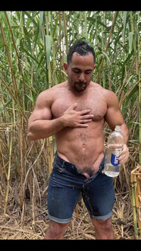 Tady je záludný vrchol některých Shenanigans, do které jsem se včera na pláži dostal