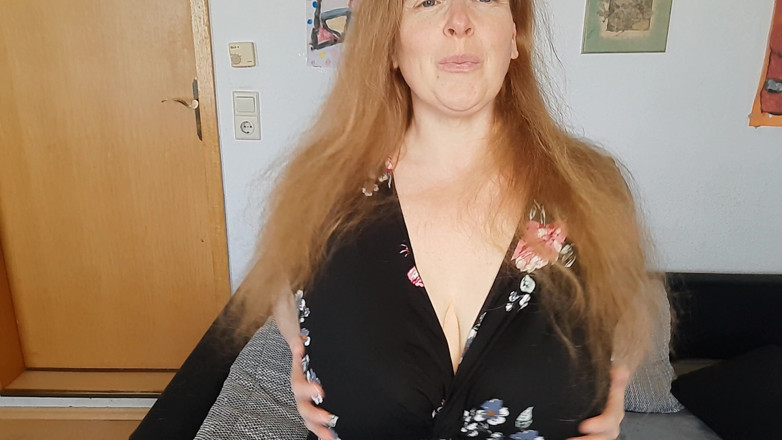 Curly_Dreams: Îmi scot sânii din sutien