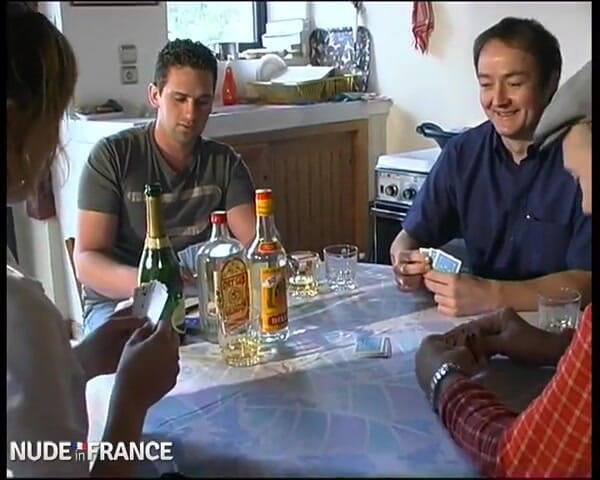 La France a Poil: Рыжую шлюшку в чулках трахнули в анал в гэнгбэнге