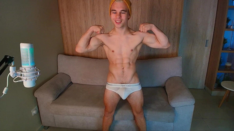 Max_Russell: Flex! Szczycę się swoim idealnym ciałem!