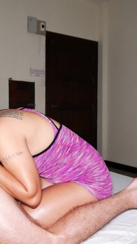 Sacanagem asiática menina ama comer sua bunda