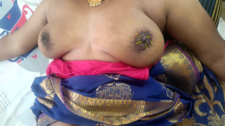 Wonder: 이웃과 침대에서 섹스하는 첸나이 주부