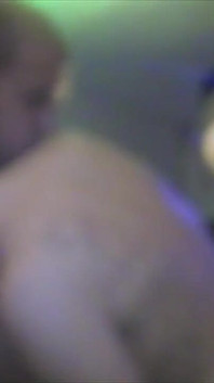 Ngentot di ruangan sauna rambit di bordeaux