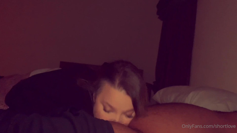Shortloveof: BBW fickt und lutscht kleinen schwanz