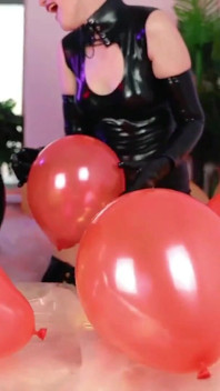 Air Balloon Looner Hot Fetish 2 Lesbians in Tight Shiny Rubber Clothes Having Fun
