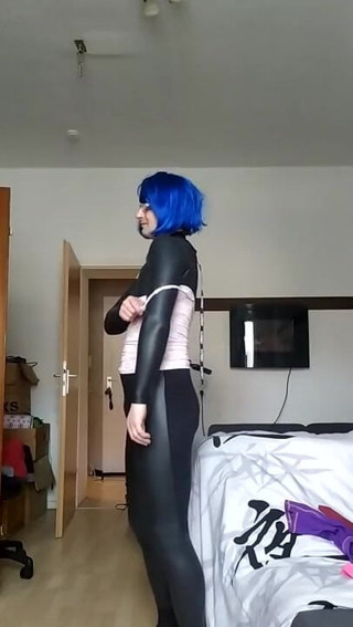 Olisa: Try on with neo