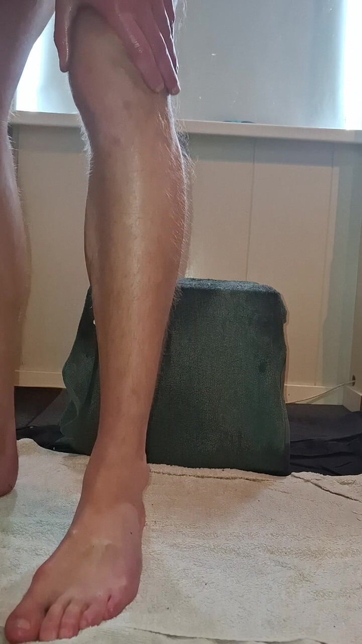 NoFace Twink X: Solo Gay Extrémní anální inzerce - Triple Dildo - Dálkový - Dumbell