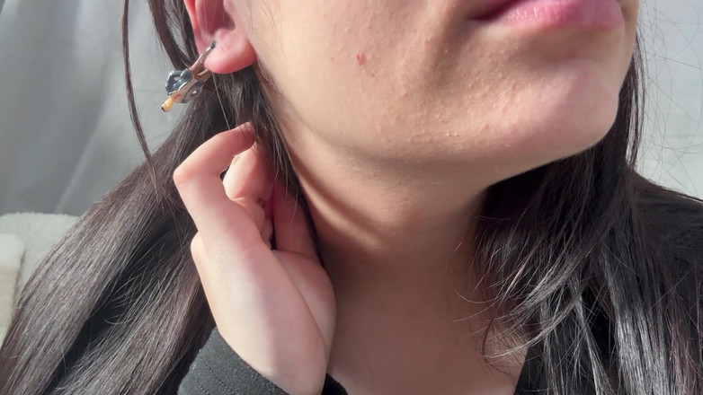 AmayaMori: 巨人の少女が小さな夫を彼女に乗せる