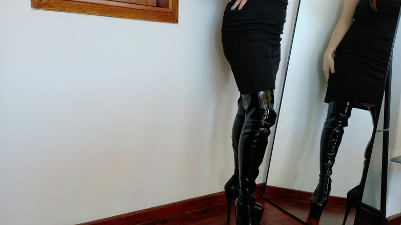 Kinky Lyrical: Outift Pairing - Pleaser Boots a Little Black Dress