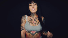 Darcy Diamond: Tichý posílání, hloupý