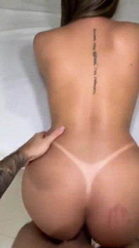 Supermodelo colombiana fodida por seu gerente!