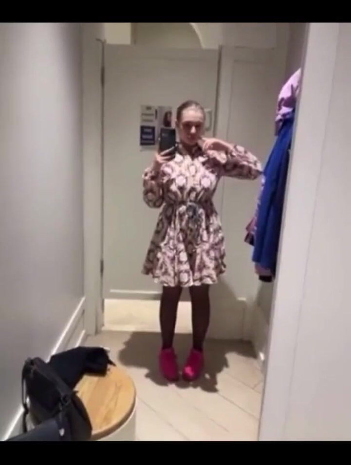 JuiceLussie: Nyepong kontol di depan umum