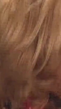 Blond dziwka fetysz zostaje z grubsza zdominowana i lizana
