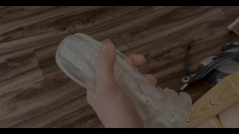 Johnny69227: Ragazzo arrapato che sborra nella fleshlight