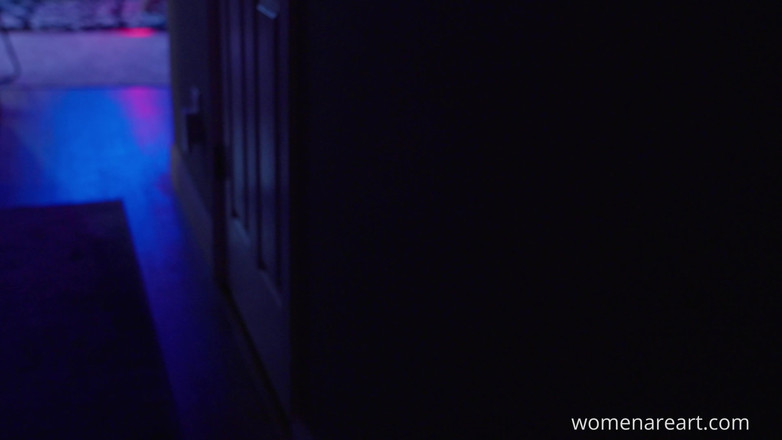 Women are art: Moon Glow essentie