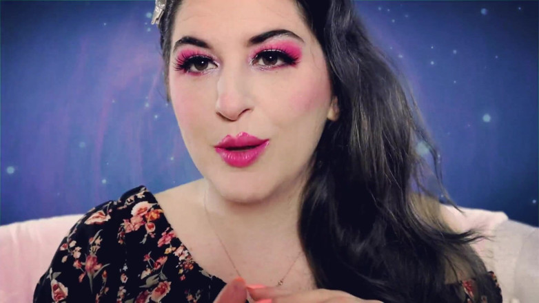 goddessjoules: Rossetto rosa su Bianco bianco su Due e asmr