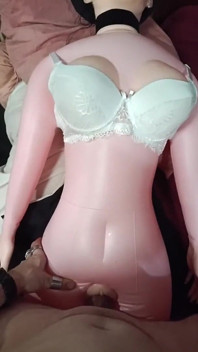 POV - branlette mouillée et éjaculation sur Hana