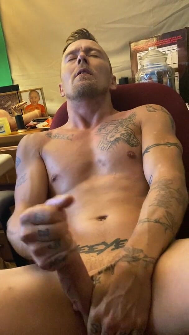 BlessedTongue_KuntryHung: HungKuntryBoy Strokes his CoCK