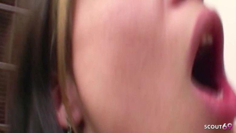 Shemale TS Collection: Shemale panas dari pertemuan seks dikongkek dubur dengan kondom