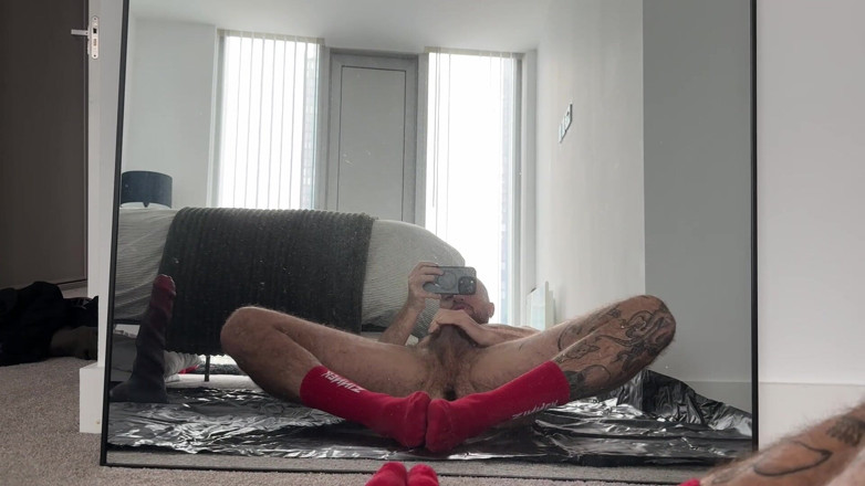 davidedpxxx: Arruinando minha boceta com enorme consolo de 13 polegadas