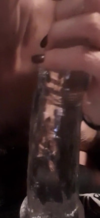 Knebl i pluć mokre obciąganie na Clear Dildo 2