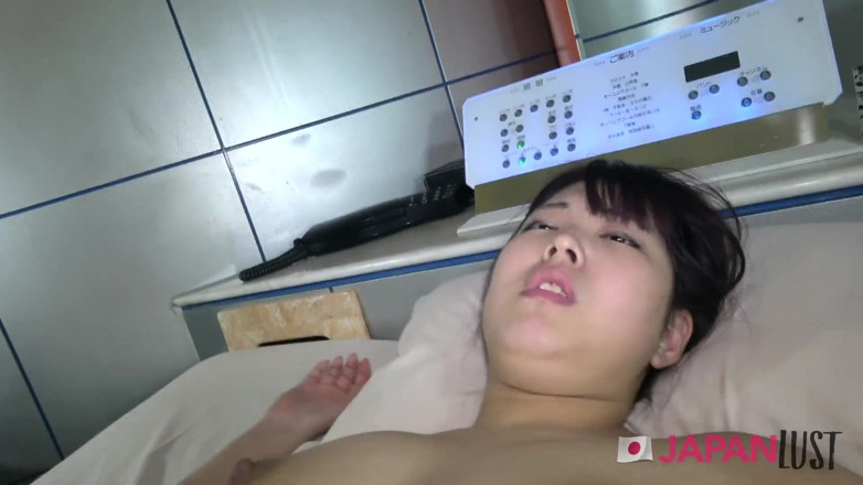 Japan Lust Gold: Japanners met grote borsten genieten van pov-seks en warme creampie