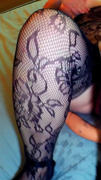 Peituda milf esguichando em 14 polegadas de vibrador