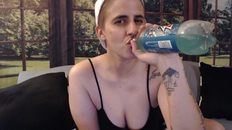 Abby Anna: Mtdew výbuchy