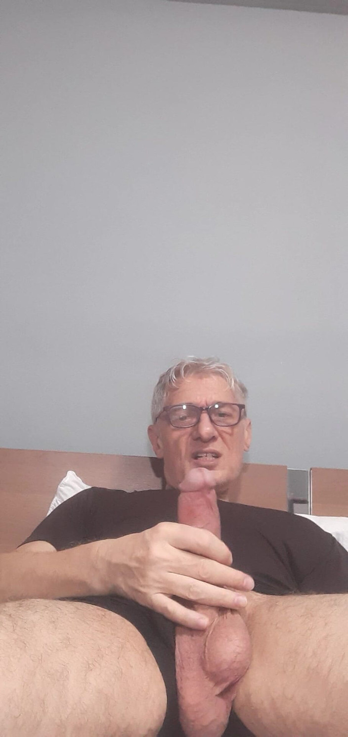 Big uncut hard cock: Grande polla monstruo la masturbación