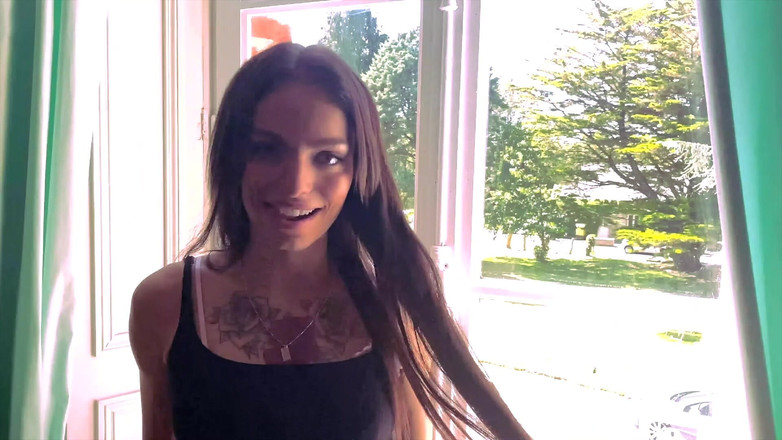 Jet sex prod: Vyspí Se Se Starým Mužem Před Svým Přítelem