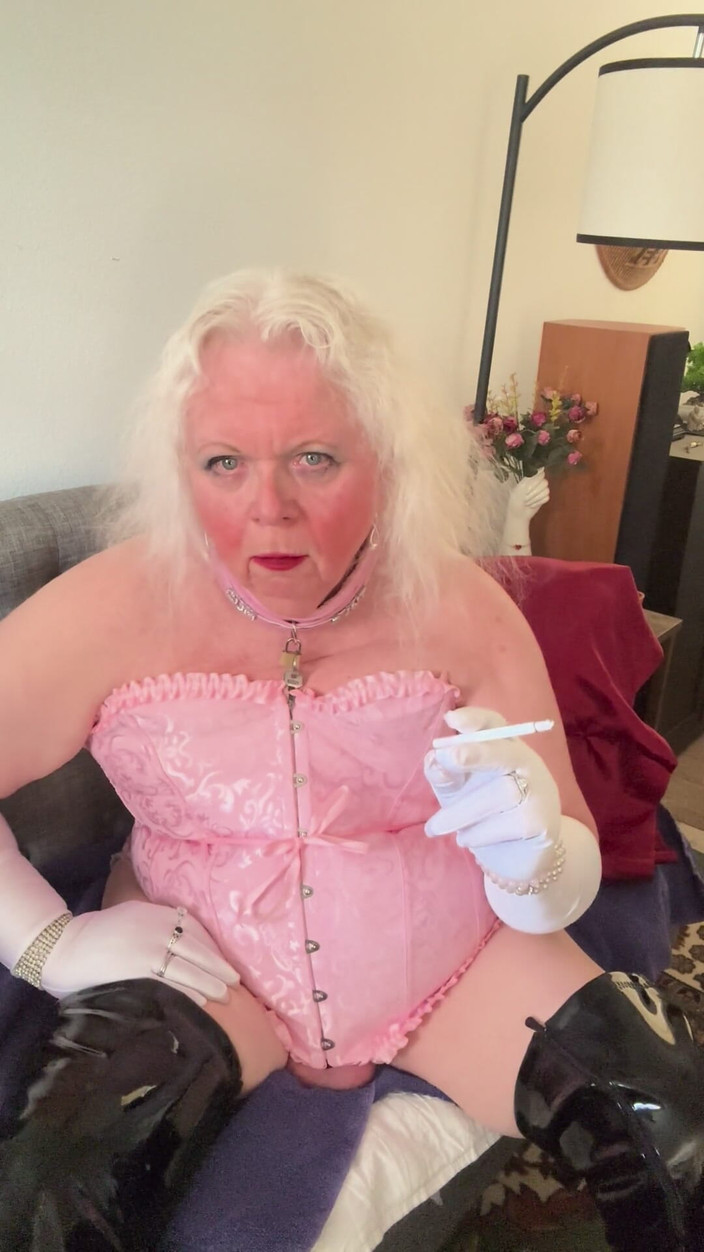 Constance: Pinke keuschheit