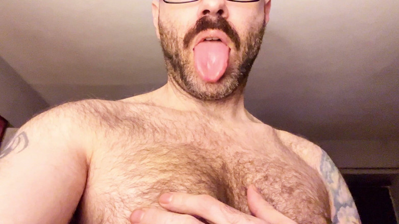 Hairy Wolfe bator: Melancap batang dong zakar zakar awak dengan ayah tiri berbulu...