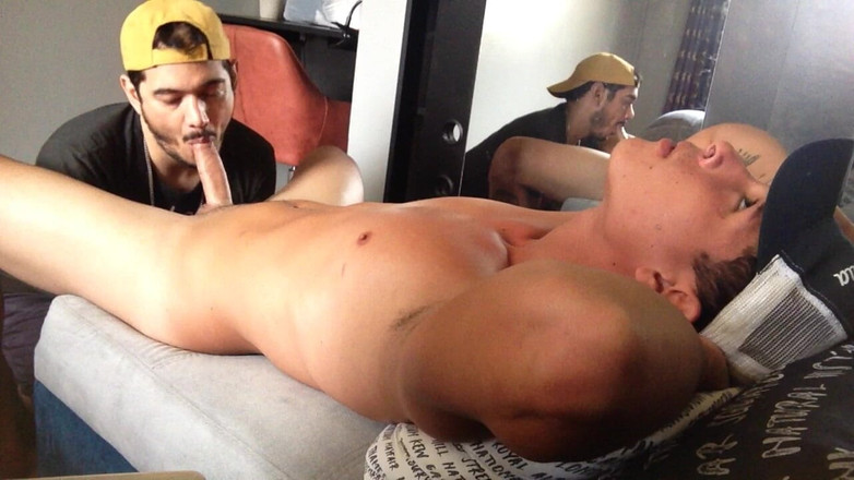The-hook305: Markus zeigt während gettong einen blowjob mit seinem heißen glatten...