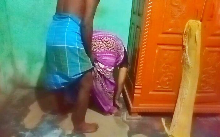 Priyanka priya: Kerala village tante heeft thuis seks