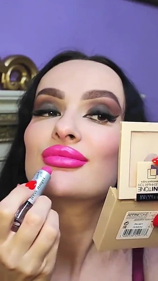 Princess18_: I Make You Cum with My Huge Pink Cocksucking Lips
