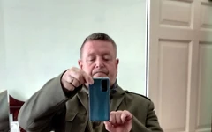 Te rog, vino