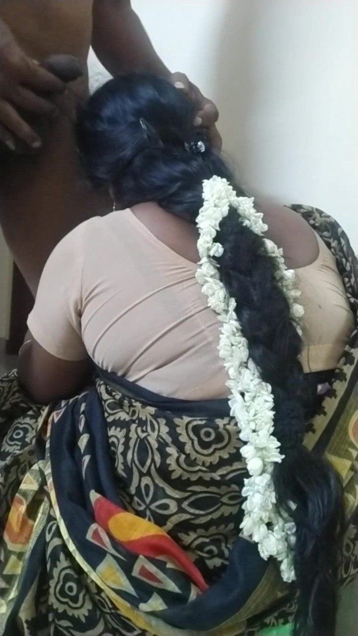 Saranya: Blowjob dengan hairjob