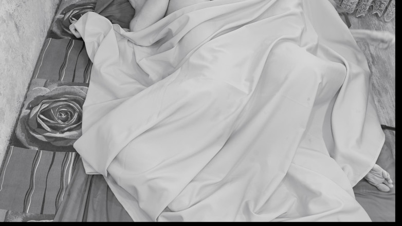 TaniaMilf: Couple Caught on Camera Having Sex in Bed