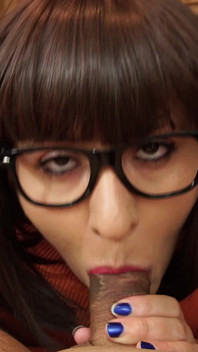 Velma Finds a Big Clue