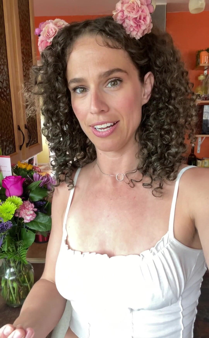 VibeWithMommy: Hey Beautiful Humans! मैं सब क्या यह एक छोटे आदमी डेटिंग की तरह पूछा हो । इसकी बहुत बढ़िया चुदाई और इसके कुछ पतन भी हैं।