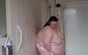 SSBBWLadyBrads: Sensuele douche met een gigantisch lichaam