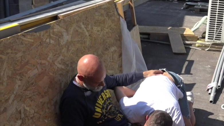 HOT BAREBACK BOYS C HANNEL: Nick follado por un viejo con una polla enorme