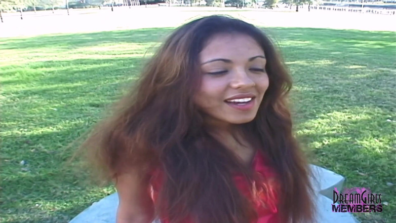 Dream Girls: Latina bollente che fa esibizionismo a Tampa